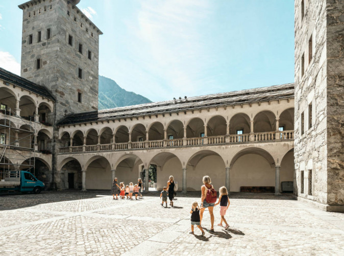 0060_ST_Schoene Aussichten Touristik_Brig-Stockalper-castle_61581